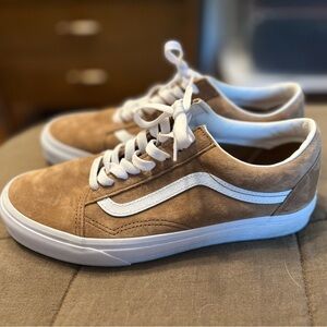 Vans Men's Tan Suede Sneakers